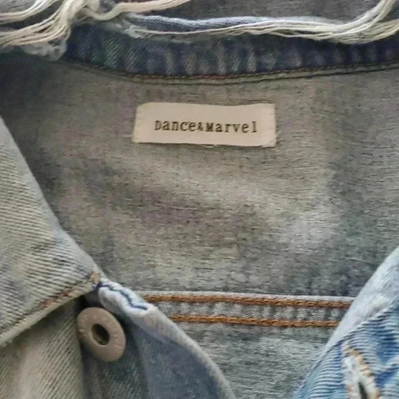 Dance & Marvel - Picture 2 of 9